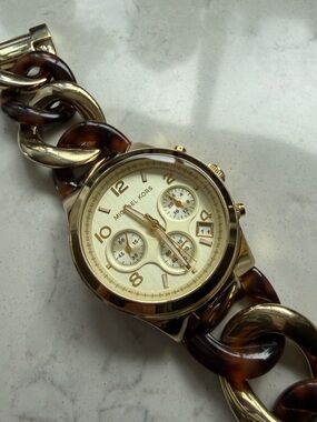 Michael Kors Gold and Brown Tortoiseshell Link Bracelet Chronograph Watch